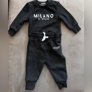 Kids sweatsuit worn once